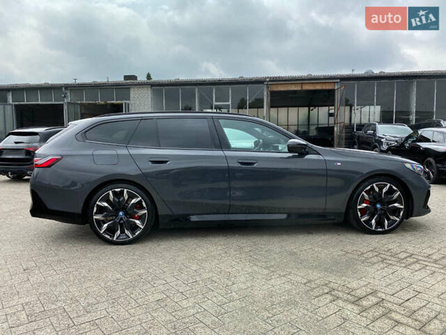 Сірий БМВ i5, об'ємом двигуна 0 л та пробігом 11 тис. км за 79473 $, фото 2 на Automoto.ua