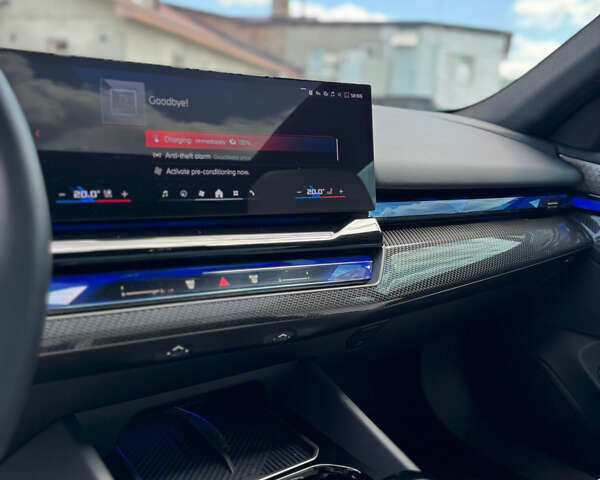 Синій БМВ i5, об'ємом двигуна 0 л та пробігом 17 тис. км за 63800 $, фото 13 на Automoto.ua