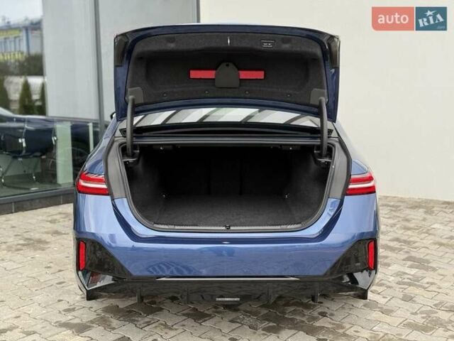 Синій БМВ i5, об'ємом двигуна 0 л та пробігом 51 тис. км за 63000 $, фото 16 на Automoto.ua