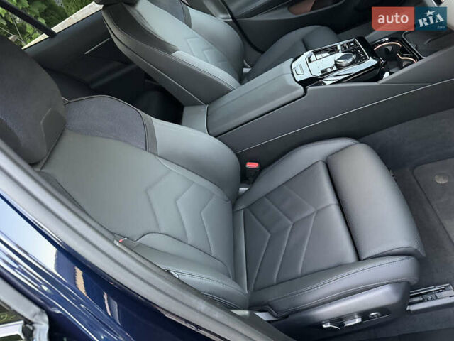 Синій БМВ i5, об'ємом двигуна 0 л та пробігом 15 тис. км за 72000 $, фото 26 на Automoto.ua