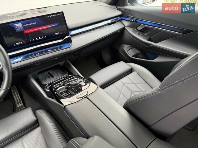 Синій БМВ i5, об'ємом двигуна 0 л та пробігом 51 тис. км за 63000 $, фото 38 на Automoto.ua
