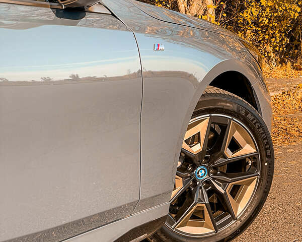 БМВ i5 2024 в Кривом Роге на Automoto.ua Синий БМВ i5, объемом двигателя 0 л и пробегом 15 тыс. км за 48000 $, фото 6 на Automoto.ua