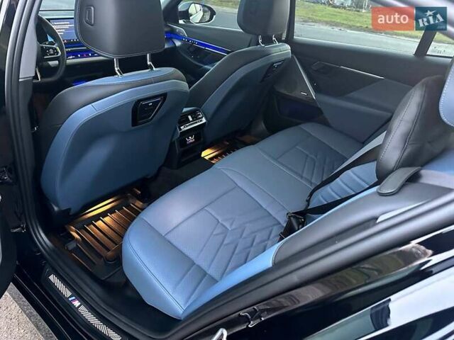 Синій БМВ i5, об'ємом двигуна 0 л та пробігом 4 тис. км за 48999 $, фото 21 на Automoto.ua