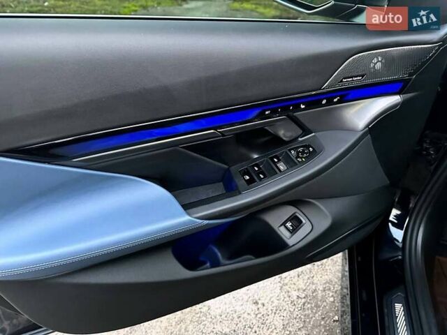 Синій БМВ i5, об'ємом двигуна 0 л та пробігом 4 тис. км за 48999 $, фото 26 на Automoto.ua