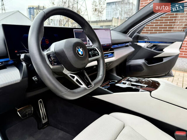 Синий БМВ i5, объемом двигателя 0 л и пробегом 4 тыс. км за 56500 $, фото 27 на Automoto.ua
