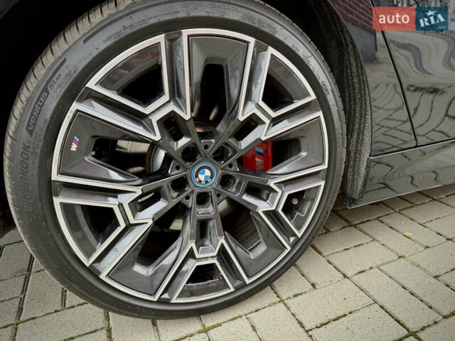 Синий БМВ i5, объемом двигателя 0 л и пробегом 4 тыс. км за 56500 $, фото 20 на Automoto.ua