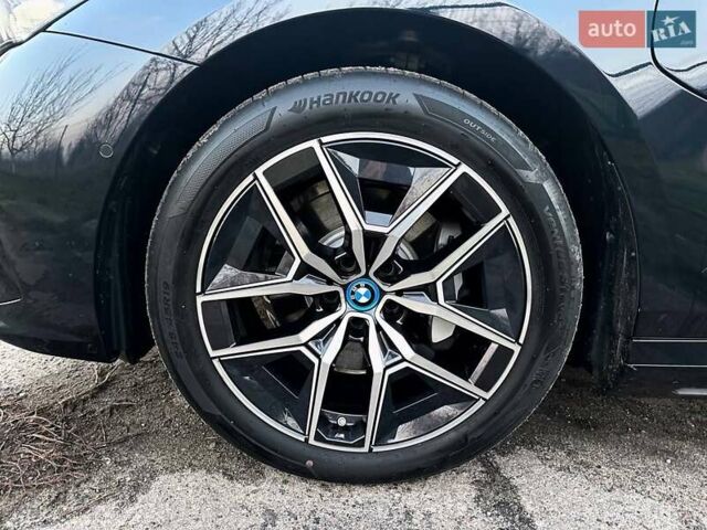 Синій БМВ i5, об'ємом двигуна 0 л та пробігом 4 тис. км за 48999 $, фото 15 на Automoto.ua