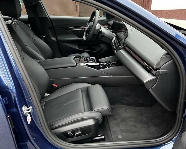 Синій БМВ i5, об'ємом двигуна 0 л та пробігом 23 тис. км за 48900 $, фото 11 на Automoto.ua