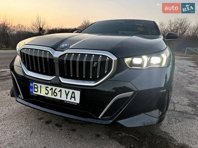Синій БМВ i5, об'ємом двигуна 0 л та пробігом 4 тис. км за 48999 $, фото 14 на Automoto.ua