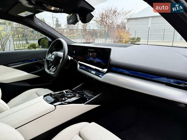 Синий БМВ i5, объемом двигателя 0 л и пробегом 4 тыс. км за 56500 $, фото 35 на Automoto.ua