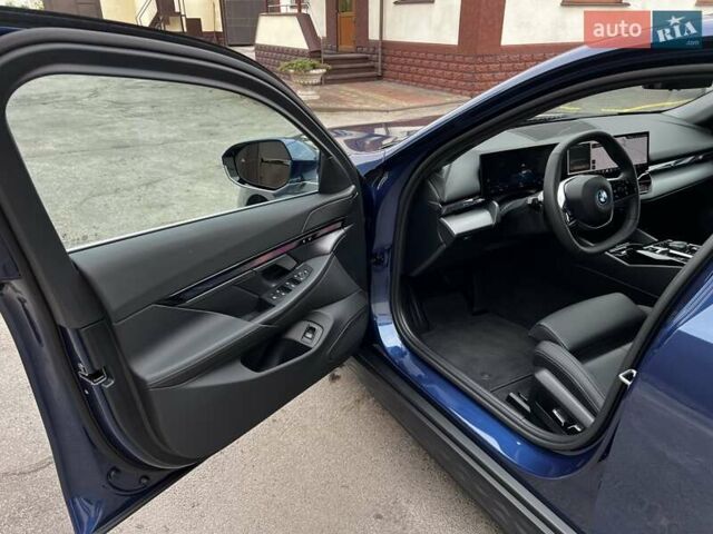 Синій БМВ i5, об'ємом двигуна 0 л та пробігом 23 тис. км за 48900 $, фото 8 на Automoto.ua