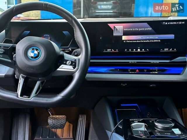 Синій БМВ i5, об'ємом двигуна 0 л та пробігом 4 тис. км за 48999 $, фото 20 на Automoto.ua
