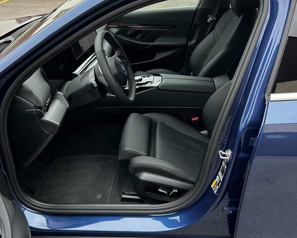 Синій БМВ i5, об'ємом двигуна 0 л та пробігом 23 тис. км за 48900 $, фото 9 на Automoto.ua