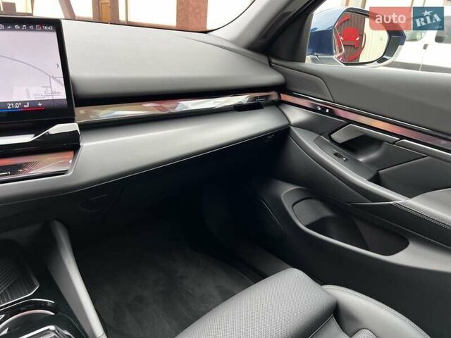 Синій БМВ i5, об'ємом двигуна 0 л та пробігом 23 тис. км за 48900 $, фото 19 на Automoto.ua