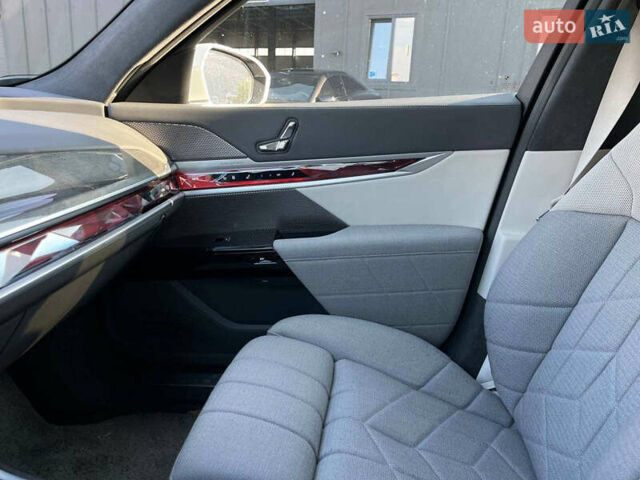 Білий БМВ i7, об'ємом двигуна 0 л та пробігом 41 тис. км за 87890 $, фото 45 на Automoto.ua