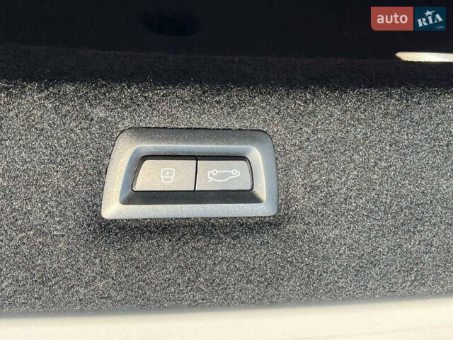 Білий БМВ i7, об'ємом двигуна 0 л та пробігом 41 тис. км за 87890 $, фото 29 на Automoto.ua
