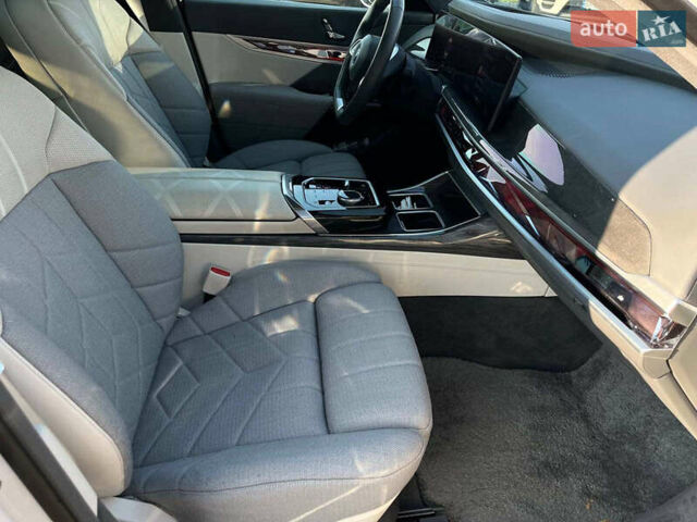 Білий БМВ i7, об'ємом двигуна 0 л та пробігом 41 тис. км за 87890 $, фото 25 на Automoto.ua
