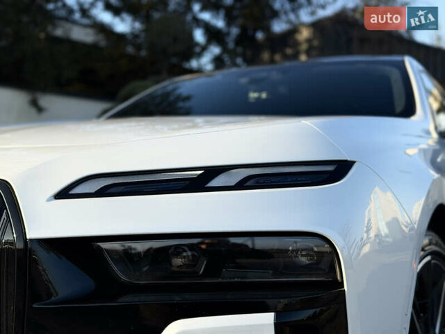 Білий БМВ i7, об'ємом двигуна 0 л та пробігом 42 тис. км за 86900 $, фото 5 на Automoto.ua
