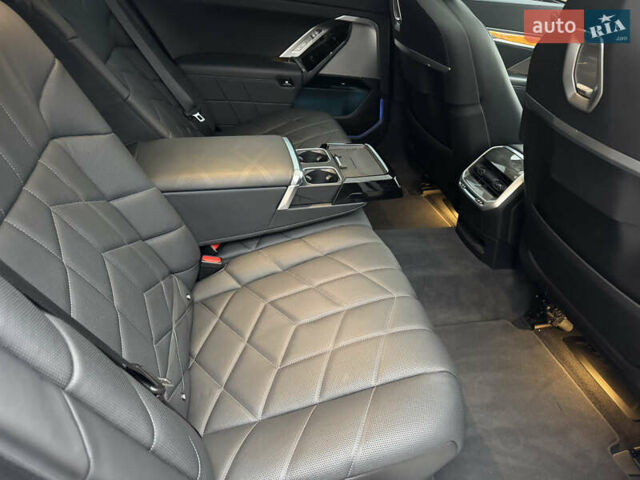 Белый БМВ i7, объемом двигателя 0 л и пробегом 9 тыс. км за 85000 $, фото 24 на Automoto.ua
