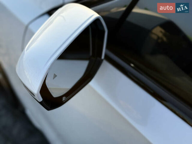 Білий БМВ i7, об'ємом двигуна 0 л та пробігом 42 тис. км за 86900 $, фото 12 на Automoto.ua