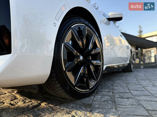 Білий БМВ i7, об'ємом двигуна 0 л та пробігом 42 тис. км за 86900 $, фото 6 на Automoto.ua