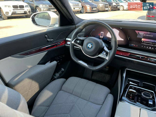 Білий БМВ i7, об'ємом двигуна 0 л та пробігом 41 тис. км за 87890 $, фото 36 на Automoto.ua