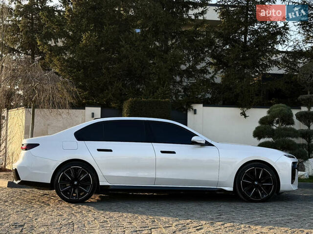 Білий БМВ i7, об'ємом двигуна 0 л та пробігом 42 тис. км за 86900 $, фото 25 на Automoto.ua