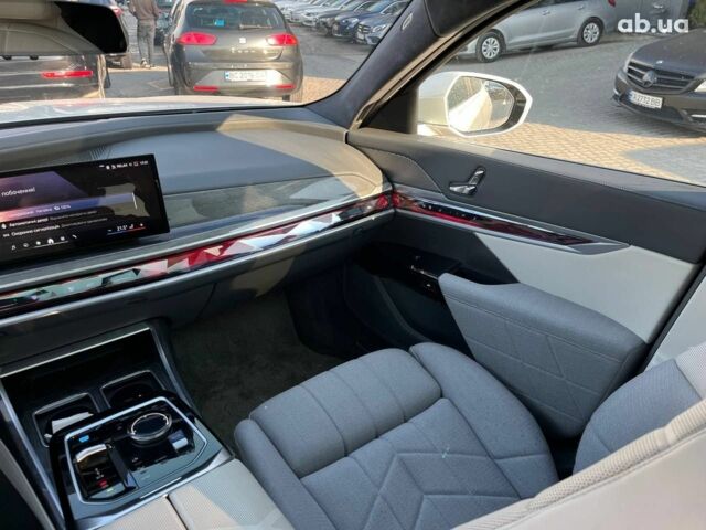 Білий БМВ i7, об'ємом двигуна 0 л та пробігом 41 тис. км за 87890 $, фото 28 на Automoto.ua