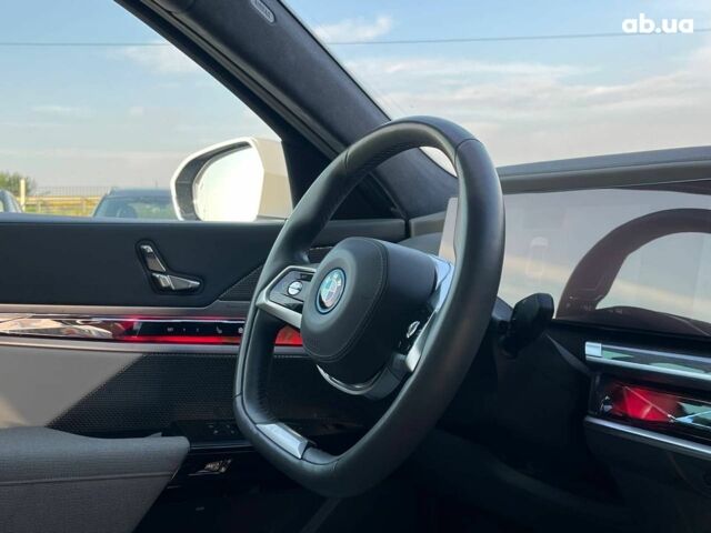 Білий БМВ i7, об'ємом двигуна 0 л та пробігом 41 тис. км за 87890 $, фото 12 на Automoto.ua