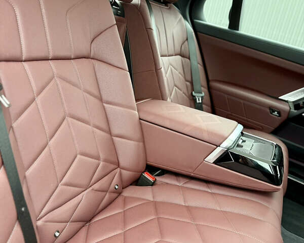 Білий БМВ i7, об'ємом двигуна 0 л та пробігом 12 тис. км за 95500 $, фото 24 на Automoto.ua