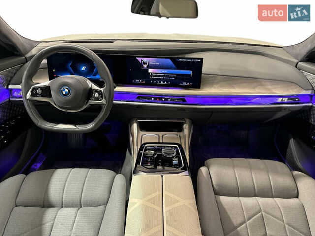 Бежевый БМВ i7, объемом двигателя 0 л и пробегом 39 тыс. км за 104623 $, фото 38 на Automoto.ua
