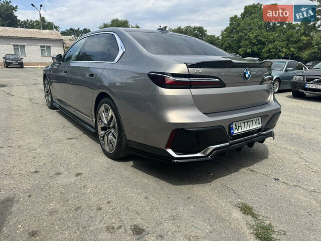 Бежевый БМВ i7, объемом двигателя 0 л и пробегом 39 тыс. км за 104623 $, фото 3 на Automoto.ua