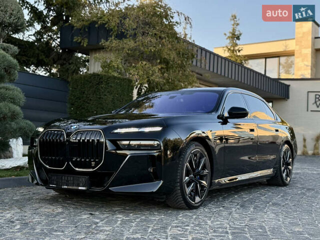 Черный БМВ i7, объемом двигателя 0 л и пробегом 36 тыс. км за 107000 $, фото 9 на Automoto.ua