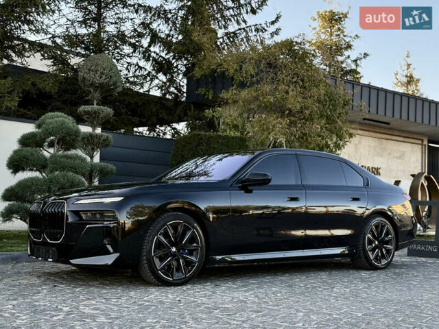 Черный БМВ i7, объемом двигателя 0 л и пробегом 36 тыс. км за 107000 $, фото 10 на Automoto.ua