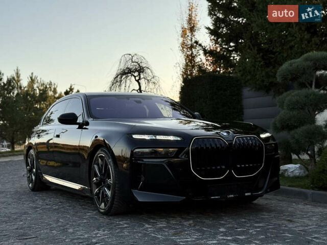 Черный БМВ i7, объемом двигателя 0 л и пробегом 36 тыс. км за 107000 $, фото 24 на Automoto.ua