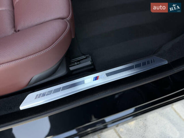 Черный БМВ i7, объемом двигателя 0 л и пробегом 36 тыс. км за 107000 $, фото 101 на Automoto.ua