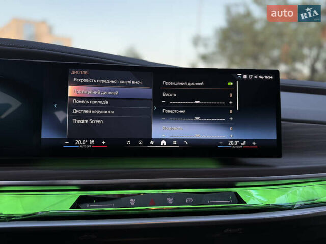 Черный БМВ i7, объемом двигателя 0 л и пробегом 36 тыс. км за 107000 $, фото 53 на Automoto.ua