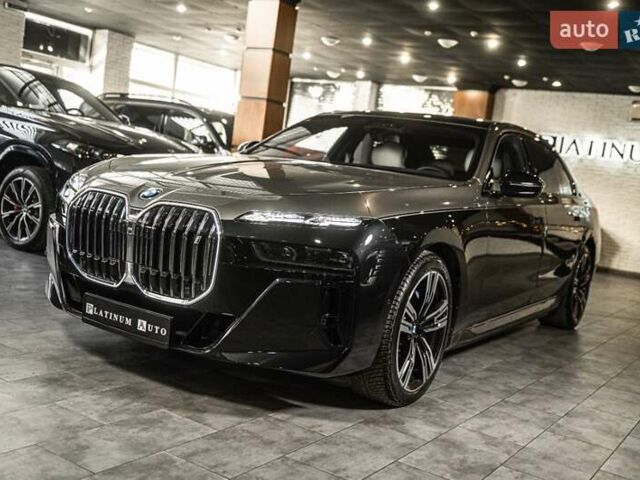 Черный БМВ i7, объемом двигателя 0 л и пробегом 25 тыс. км за 113900 $, фото 10 на Automoto.ua