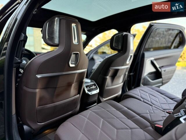 Черный БМВ i7, объемом двигателя 0 л и пробегом 57 тыс. км за 89999 $, фото 73 на Automoto.ua