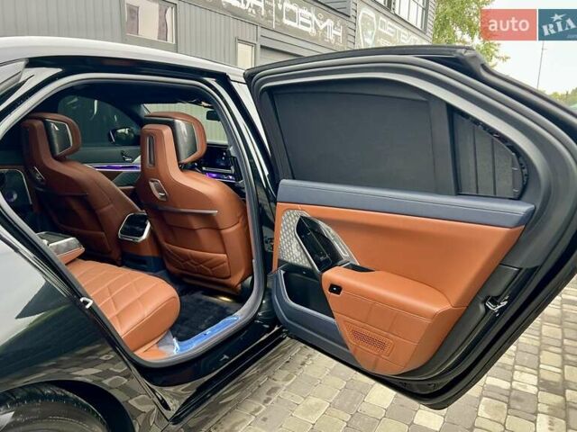 Черный БМВ i7, объемом двигателя 0 л и пробегом 35 тыс. км за 123900 $, фото 46 на Automoto.ua