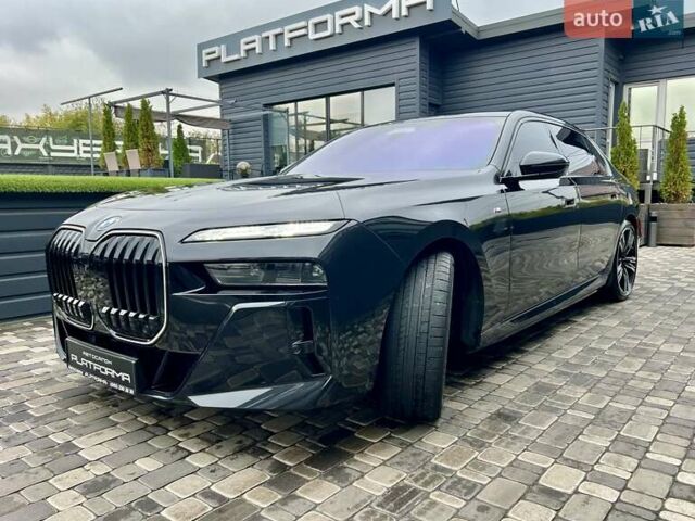 Черный БМВ i7, объемом двигателя 0 л и пробегом 35 тыс. км за 123900 $, фото 113 на Automoto.ua