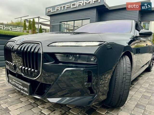 Черный БМВ i7, объемом двигателя 0 л и пробегом 35 тыс. км за 123900 $, фото 101 на Automoto.ua