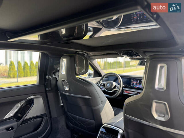 Чорний БМВ i7, об'ємом двигуна 0 л та пробігом 55 тис. км за 91500 $, фото 36 на Automoto.ua