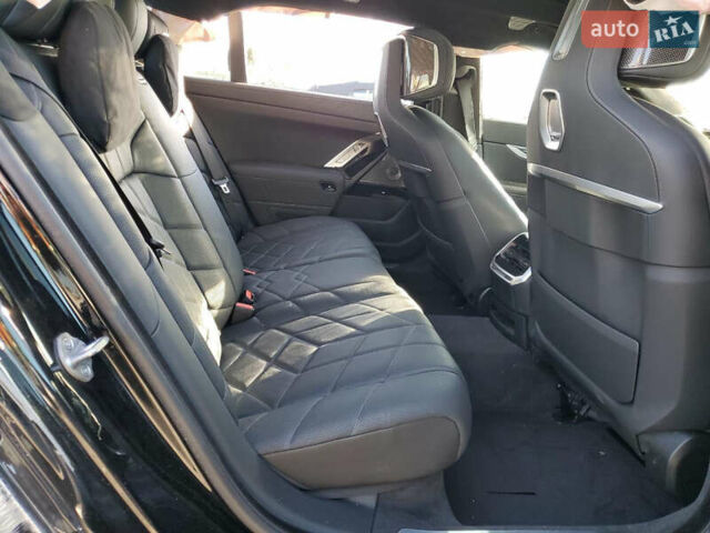 Черный БМВ i7, объемом двигателя 0 л и пробегом 9 тыс. км за 38800 $, фото 6 на Automoto.ua