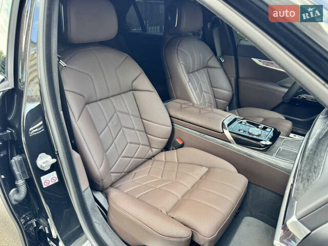 Чорний БМВ i7, об'ємом двигуна 0 л та пробігом 48 тис. км за 95000 $, фото 26 на Automoto.ua