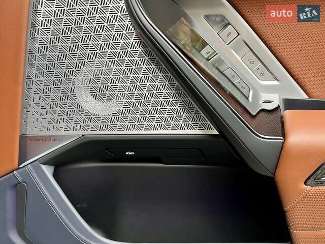 Черный БМВ i7, объемом двигателя 0 л и пробегом 35 тыс. км за 123900 $, фото 50 на Automoto.ua