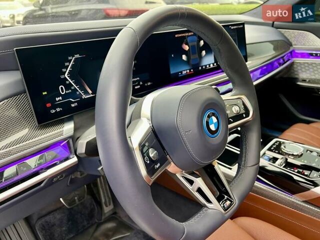 Черный БМВ i7, объемом двигателя 0 л и пробегом 35 тыс. км за 123900 $, фото 21 на Automoto.ua