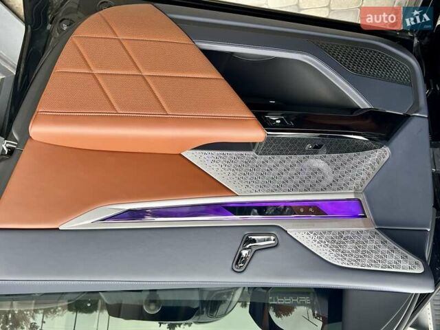 Черный БМВ i7, объемом двигателя 0 л и пробегом 35 тыс. км за 123900 $, фото 56 на Automoto.ua