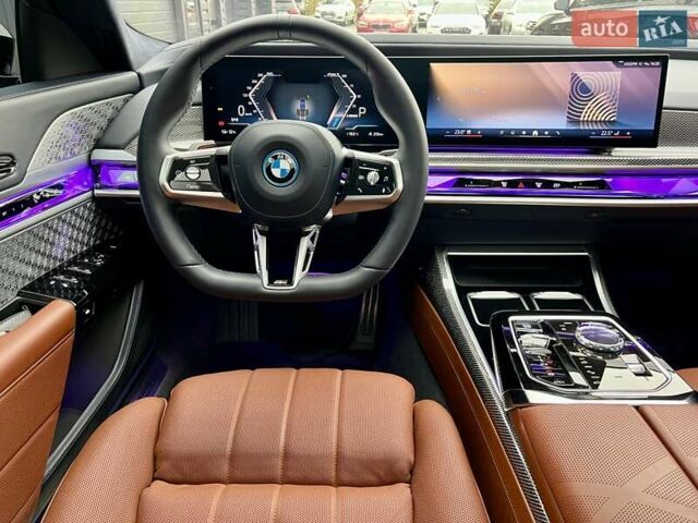 Черный БМВ i7, объемом двигателя 0 л и пробегом 35 тыс. км за 123900 $, фото 70 на Automoto.ua