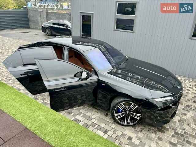 Черный БМВ i7, объемом двигателя 0 л и пробегом 35 тыс. км за 123900 $, фото 110 на Automoto.ua